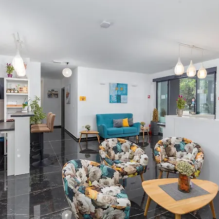 Beautiful In With Wifi