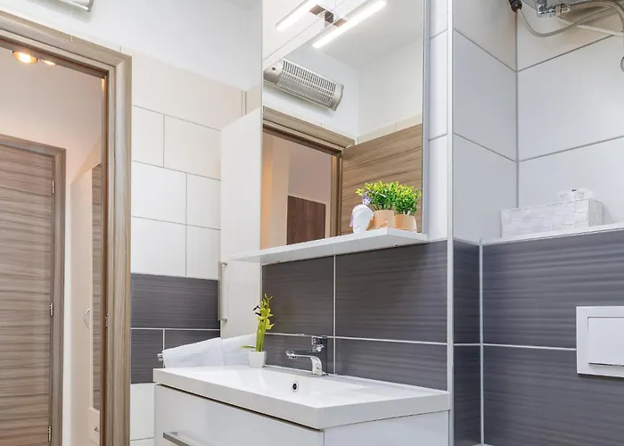 Beautiful In With Wifi דירה